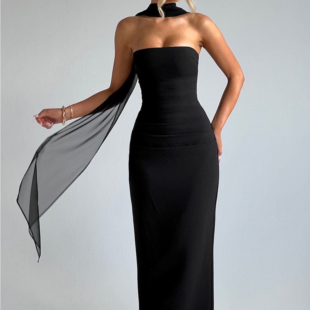 Strapless Black Maxi Dress with Sheer Scarf